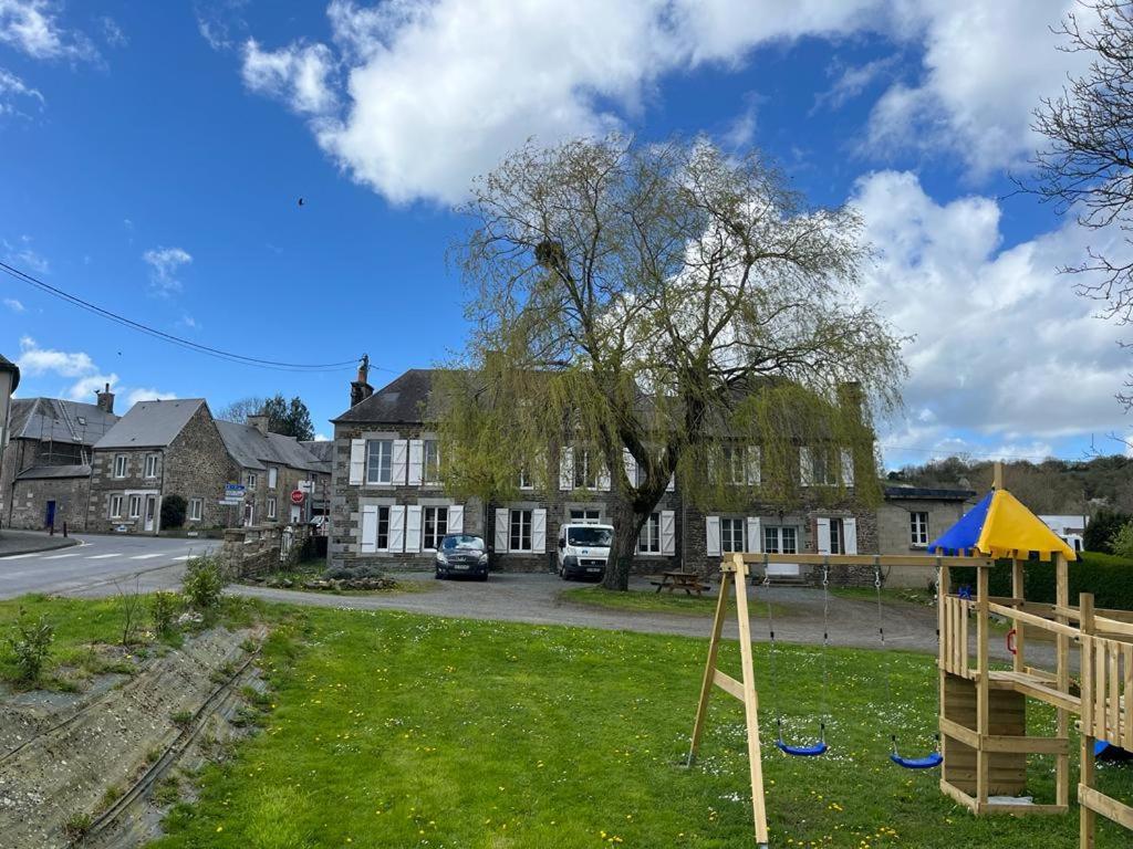 La Maison Des Amis En Normandie Pontfarcy Eksteriør billede