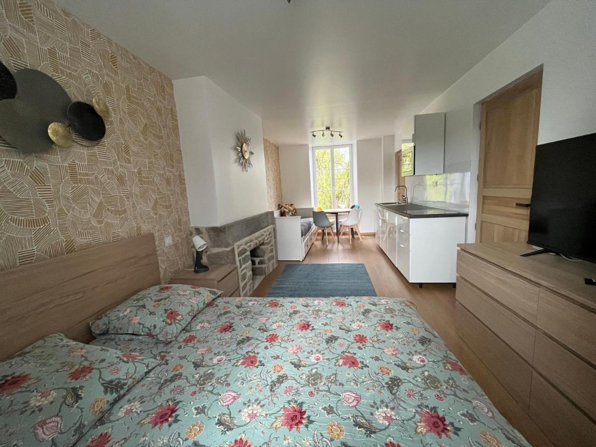 La Maison Des Amis En Normandie Pontfarcy Eksteriør billede